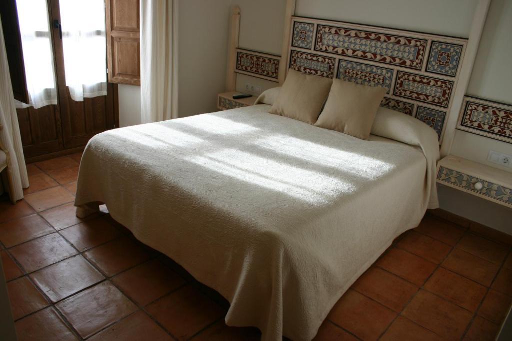 Hostal Santa Maria De Ubeda Екстер'єр фото