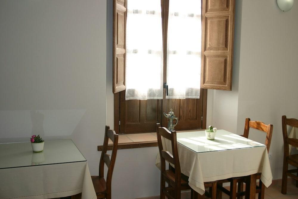 Hostal Santa Maria De Ubeda Екстер'єр фото